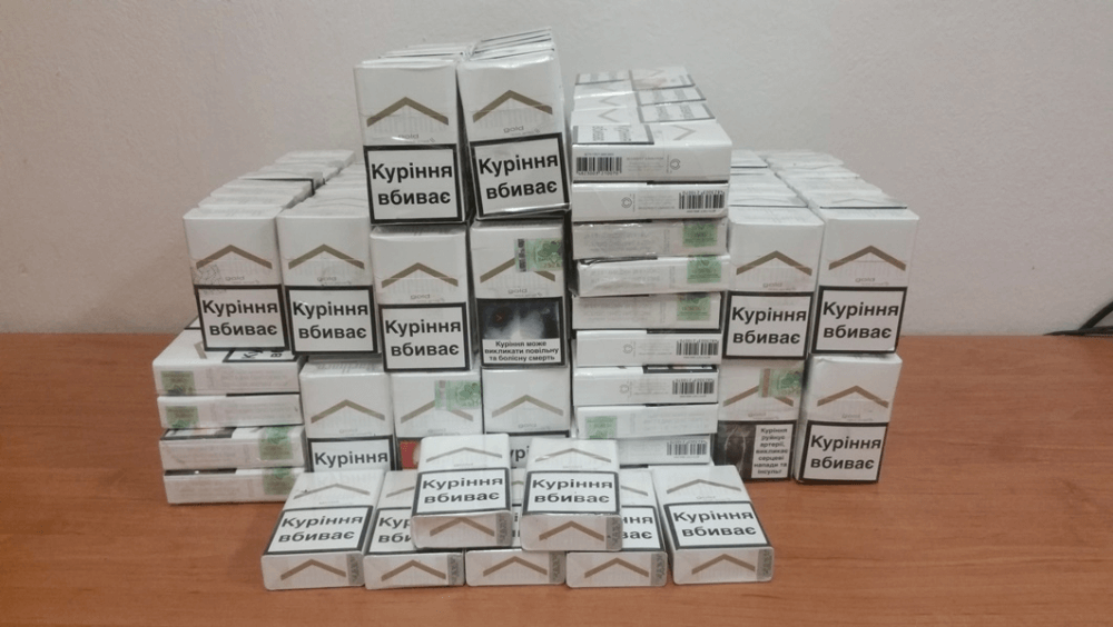 Falšované cigaretové balenia